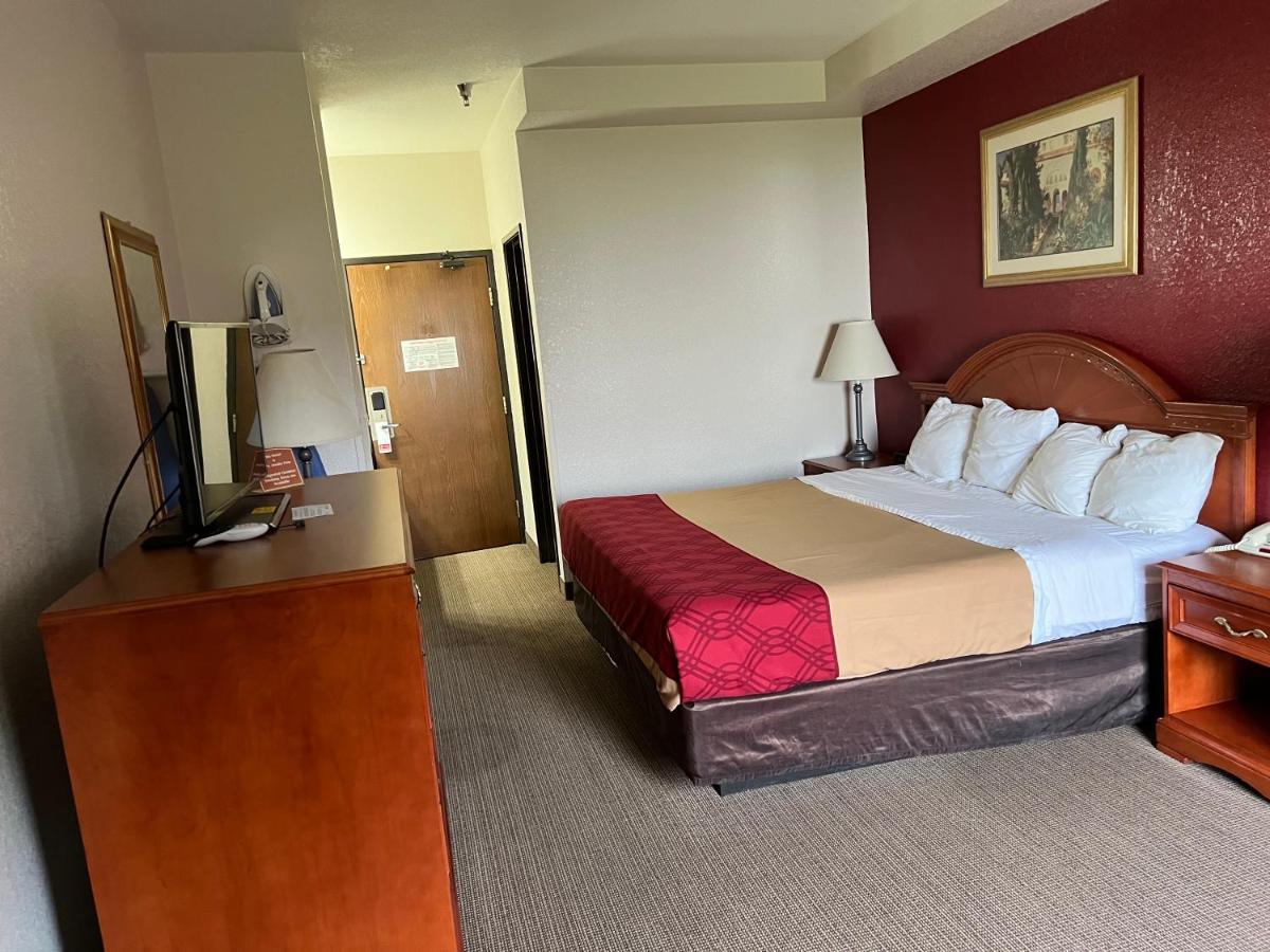 Express Inn & Suites Decatur Exteriör bild