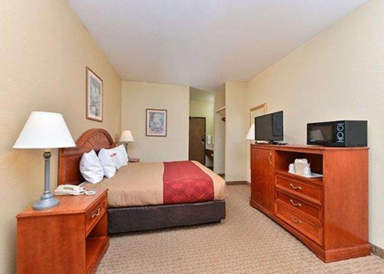 Express Inn & Suites Decatur Exteriör bild